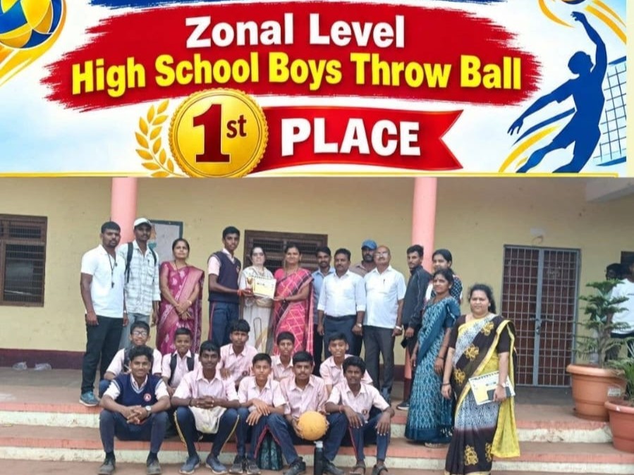 Students receiving an award